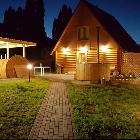 Holiday Home Tujas Kraslava Bagian luar foto
