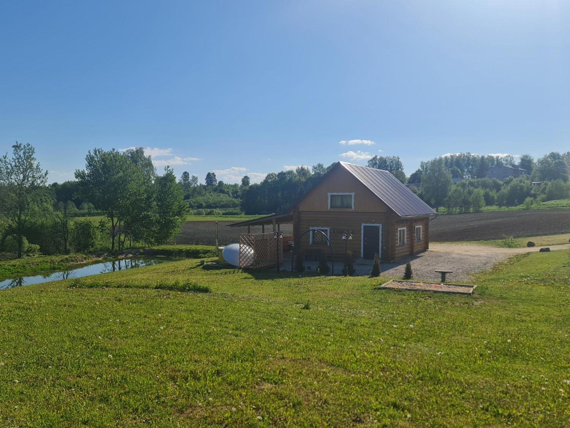 Holiday Home Tujas Kraslava Bagian luar foto